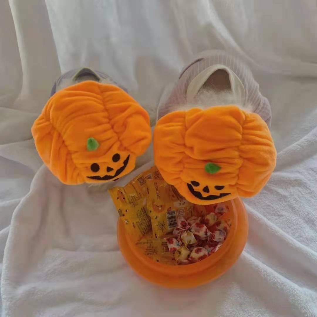 Halloween With Pumpkin Hats For Cats And Dogs